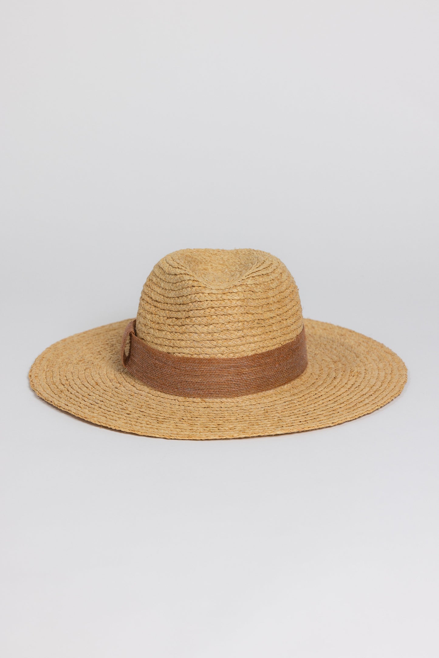 Day to Day Continental- Tobacco