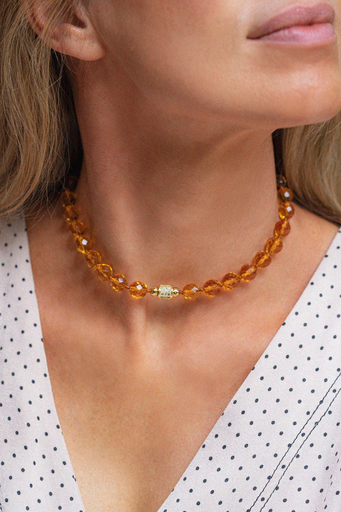 Leni Mini Necklace in Honey