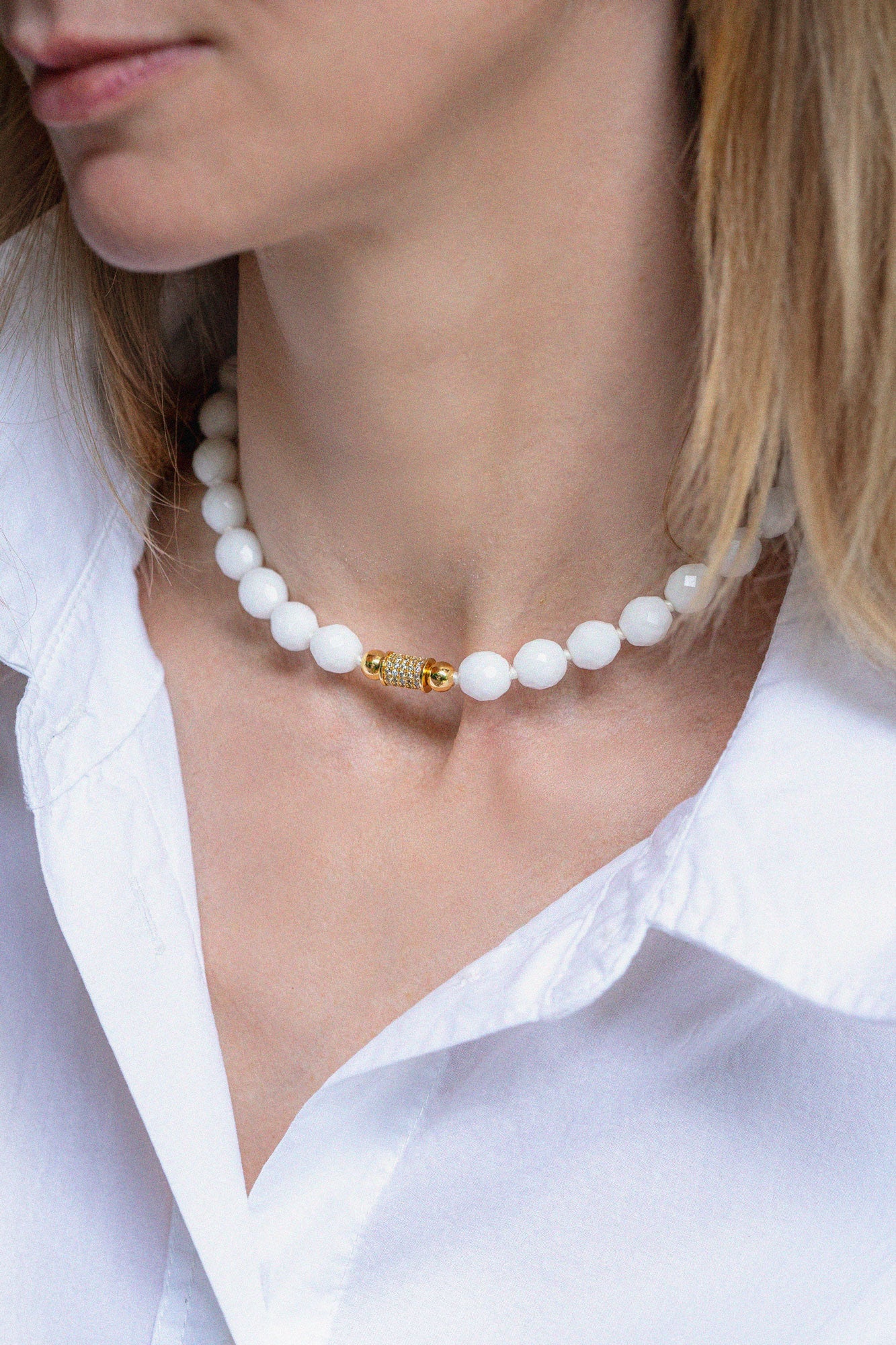 Leni Mini Necklace in White