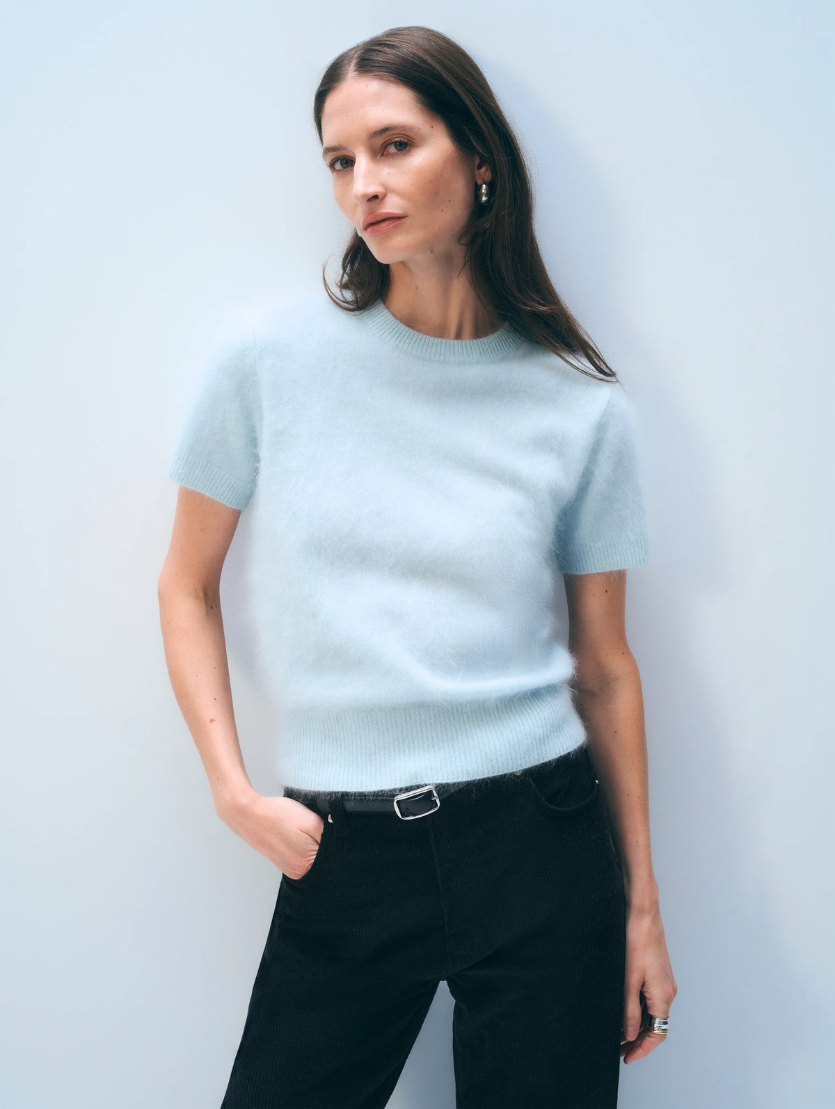 White & Warren brushed cashmere tee in light blue, short-sleeve crewneck pullover