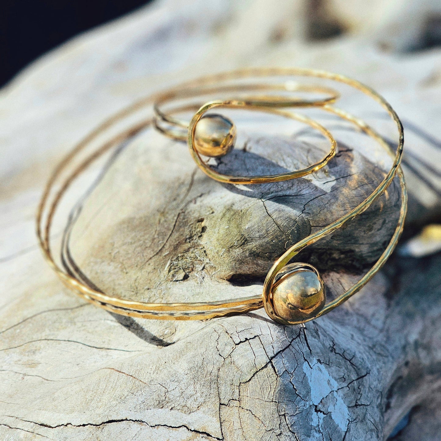 Brass sphere ball circle bangle bracelet wire