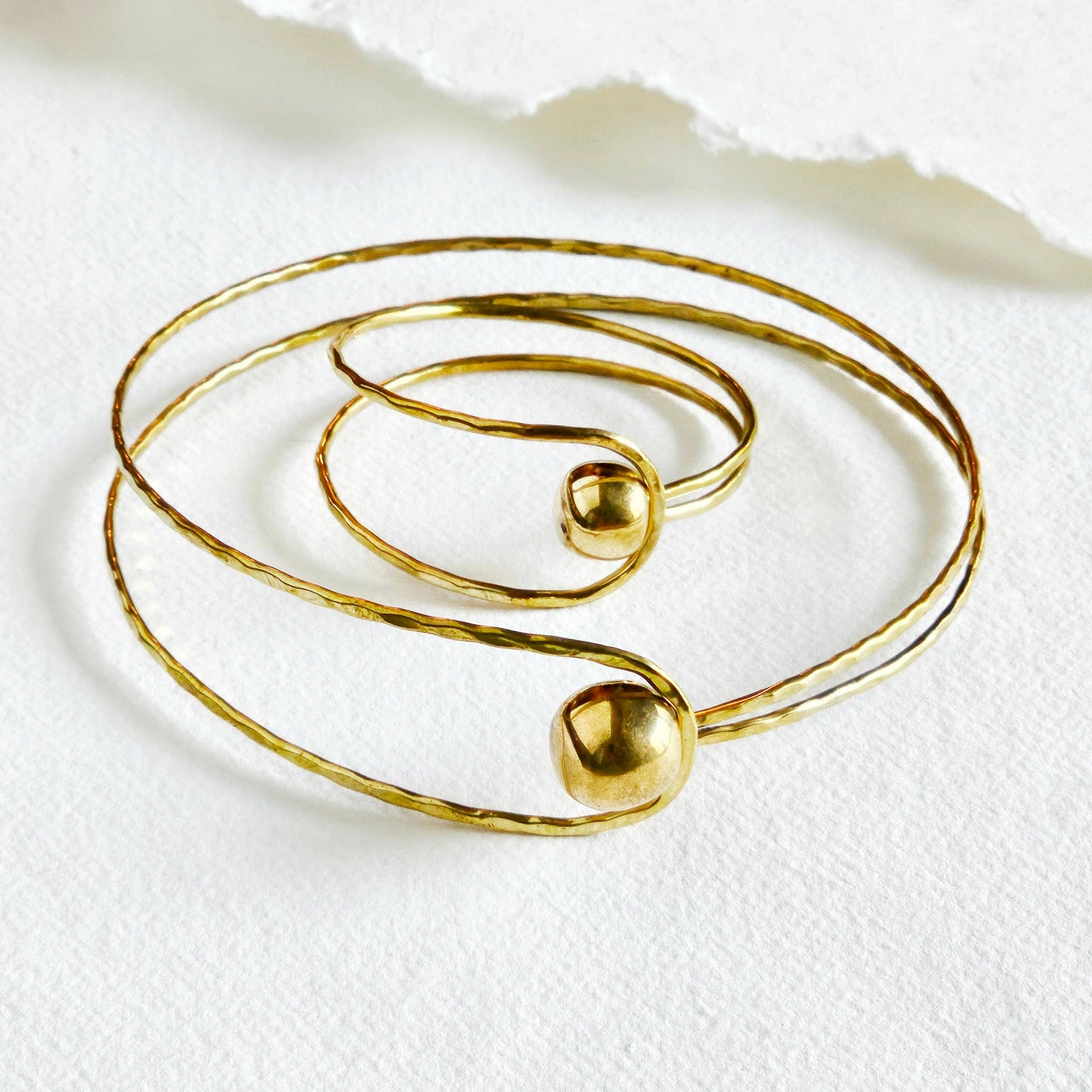 Brass sphere ball circle bangle bracelet wire