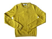 Mustard yellow cashmere slim crewneck sweater with ribbed collar and cuffs