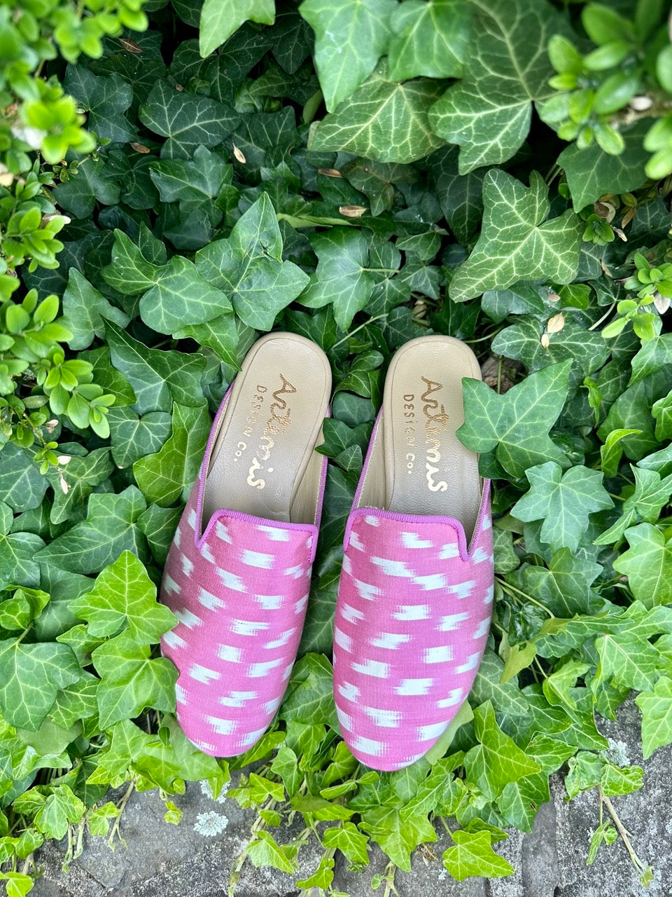 Women's Silk Ikat Slippers, Orchid Pink