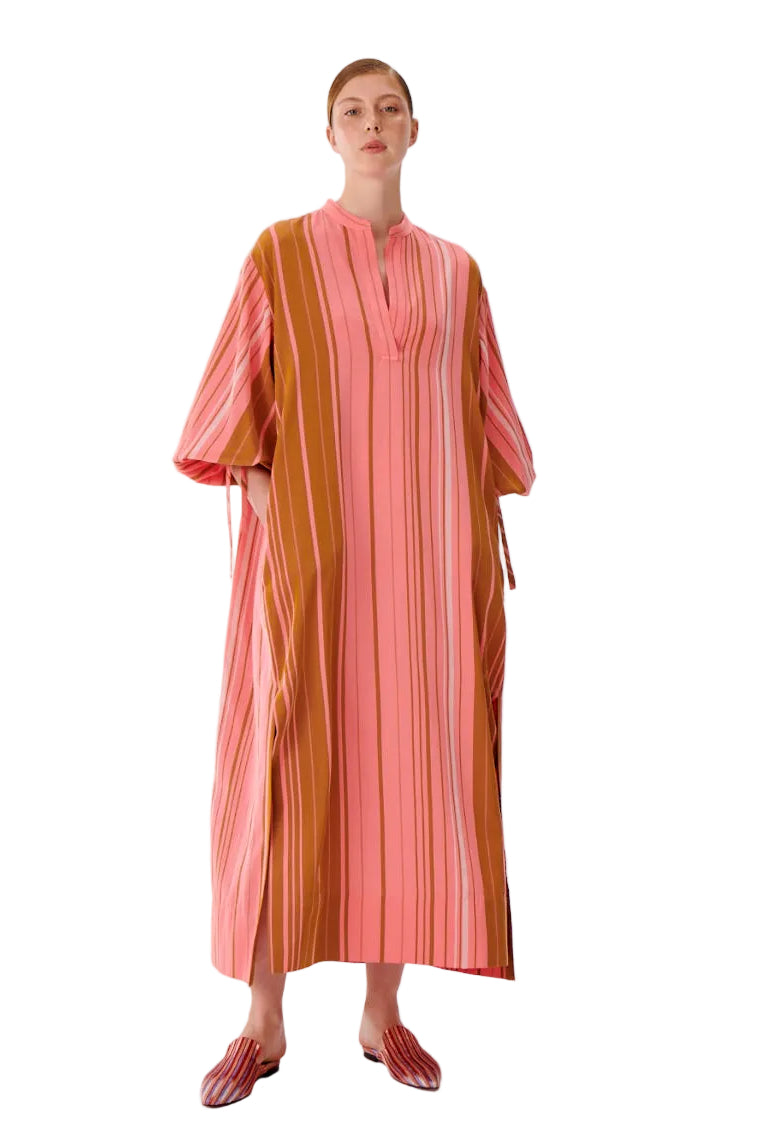 Maxi caftan dress with loose fit and slit hem, pink vertical stripes, split neck, wide sleeves.