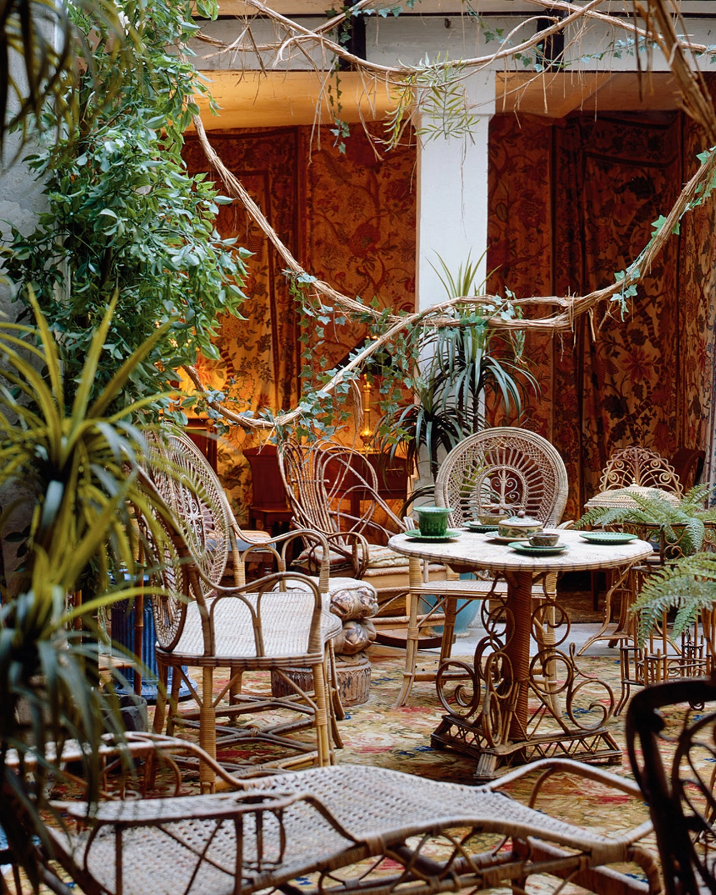 Rattan: A World of Elegance and Charm by Lulu Lyte