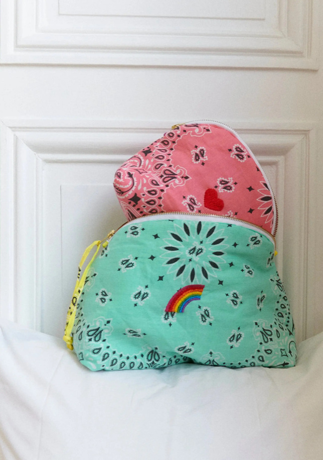 Small Toiletry Bag: Heart