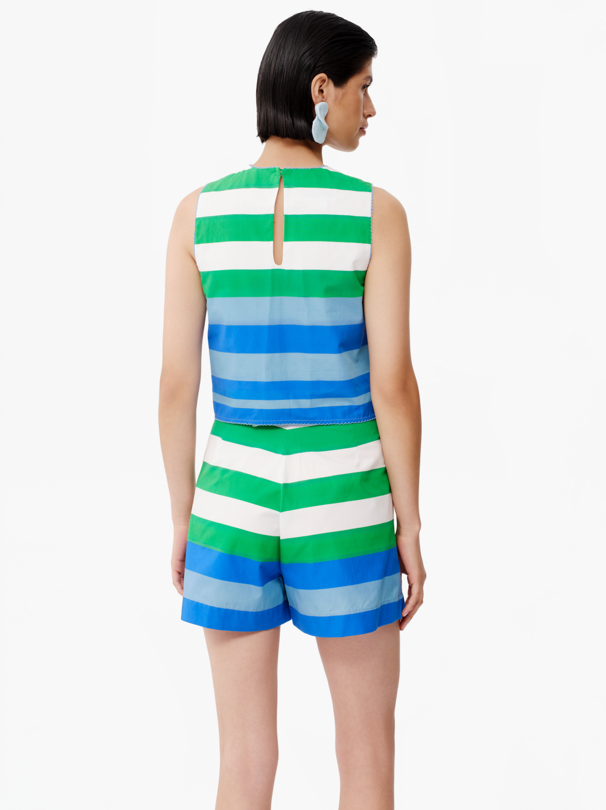 Sleeveless striped top from the back with high neck, green and blue horizontal bands