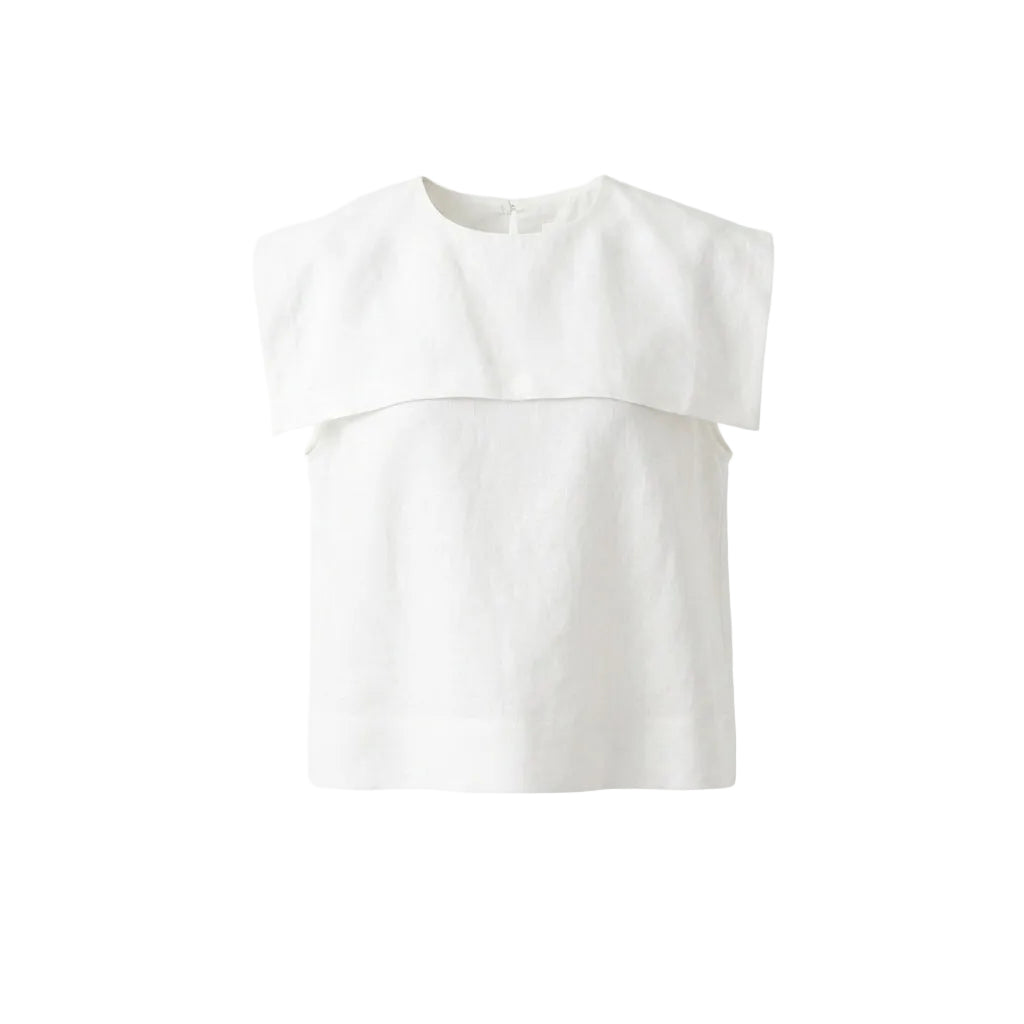 Puritan top in white, short sleeves with crew neck and layered front yoke